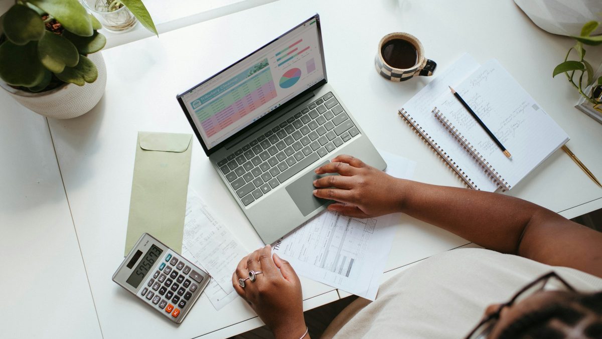 The Smart Woman’s Guide to Building and Sticking to a Budget That Works