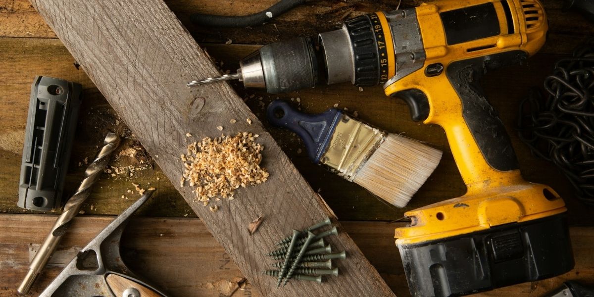 DIY Estate Plan: What You Can Do Yourself vs a Lawyer